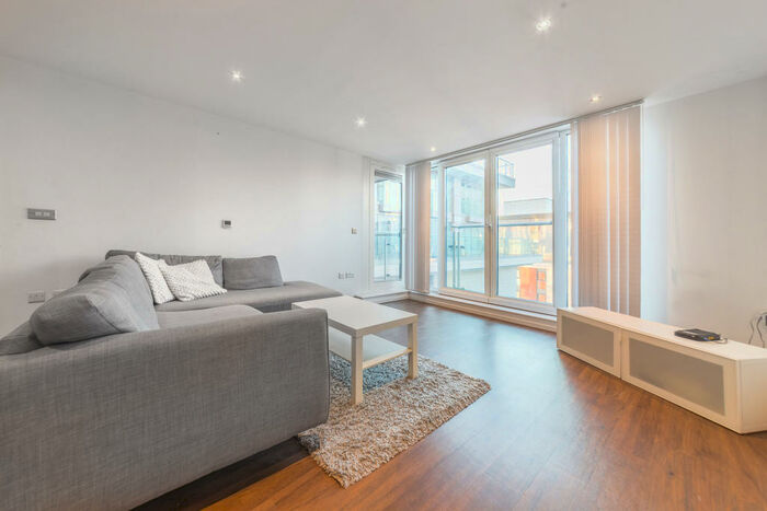 2 Bedroom Apartment To Rent In The Oxygen, Western Gateway, Royal Victoria, London, E16