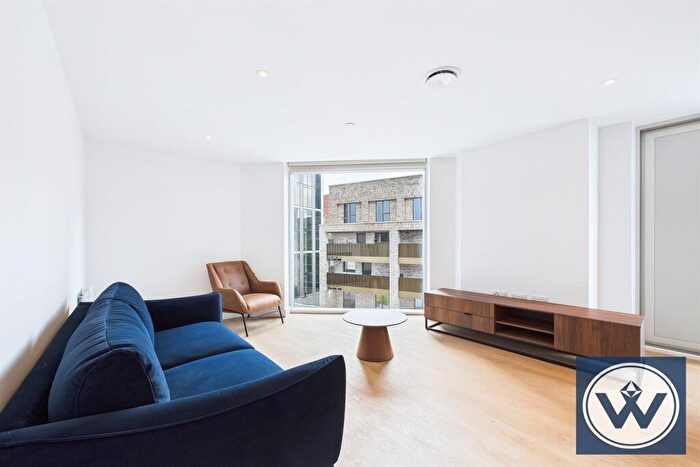2 Bedroom Apartment To Rent In Park View, Victoria Riverside, M4