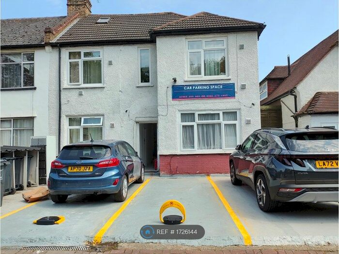 1 Bedroom Studio To Rent In Lampton Road, Hounslow, TW3