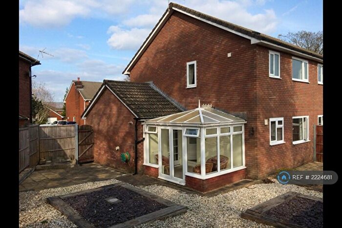 3 Bedroom Semi-Detached House To Rent In Clos Penglyn, Bridgend, CF35