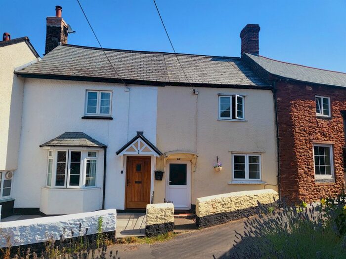 2 Bedroom Property For Sale In Church Street, Timberscombe, Minehead, TA24