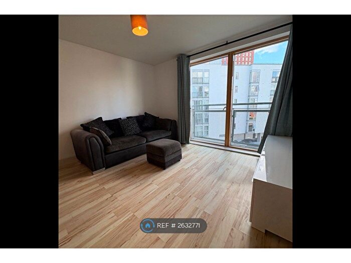1 Bedroom Flat To Rent In Water Street, Manchester, M3