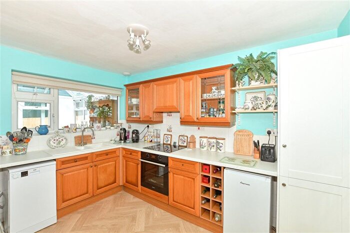 2 Bedroom Detached Bungalow For Sale In Elim Court Gardens, Crowborough, East Sussex, TN6