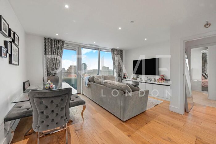 1 Bedroom Flat For Sale In Lombard Wharf, Lombard Road, Battersea, SW11