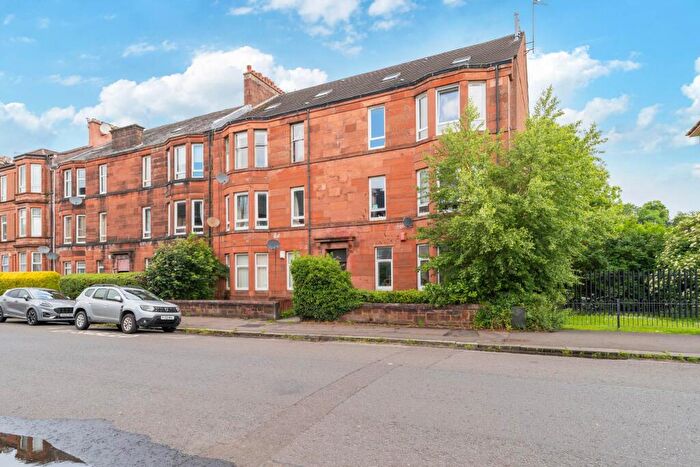 4 Bedroom Apartment To Rent In Barterholm Road, Paisley, PA2