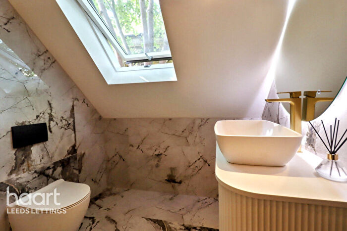 1 Bedroom Apartment To Rent In North Lane, Leeds, LS6