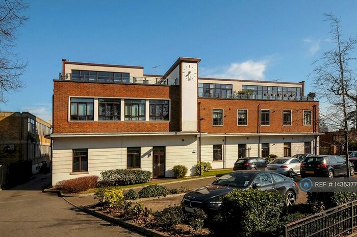 2 Bedroom Flat To Rent In Tempus Court, London, E18