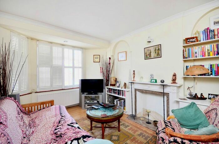 2 Bedroom Flat To Rent In Cleveland Street, Fitzrovia, London, W1T