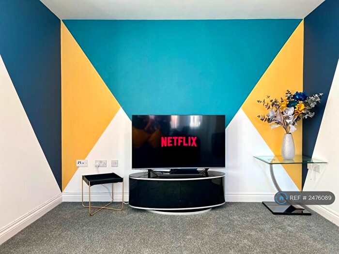 2 Bedroom Flat To Rent In Brookfield, West Allotment, NE27