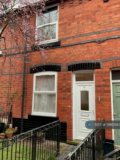 2 Bedroom Terraced House To Rent In Leslie Avenue, Nottingham, NG7