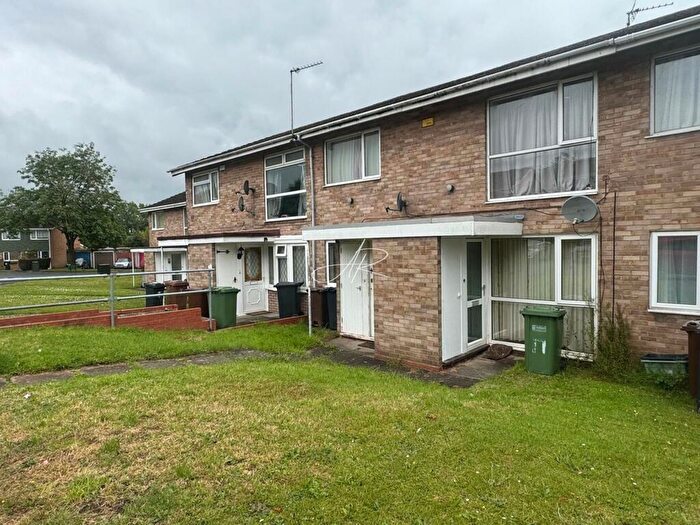 2 Bedroom Ground Maisonette To Rent In Merryfield Close, Solihull, West Midlands, B92