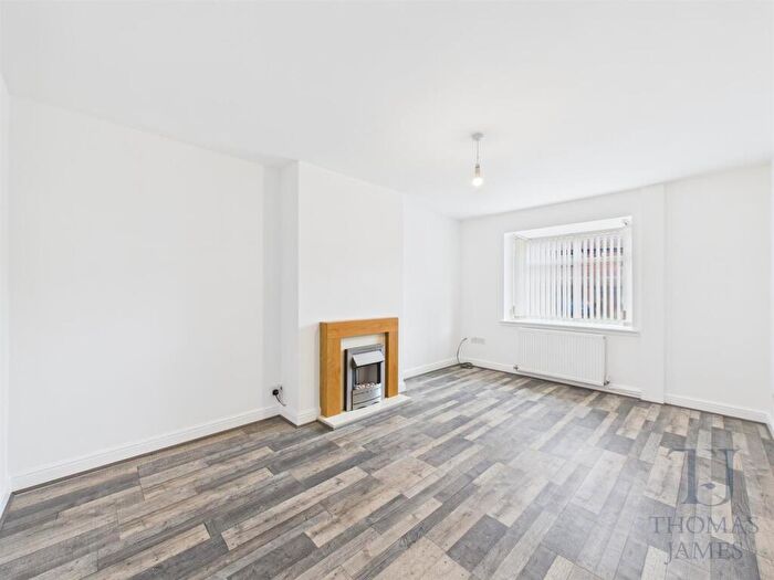 2 Bedroom Semi-Detached Bungalow For Sale In Thorntons Close, Cotgrave, Nottingham, NG12