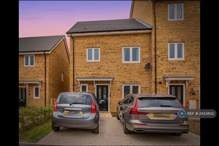 3 Bedroom Semi-Detached House To Rent In Peterborough, Peterborough, PE3