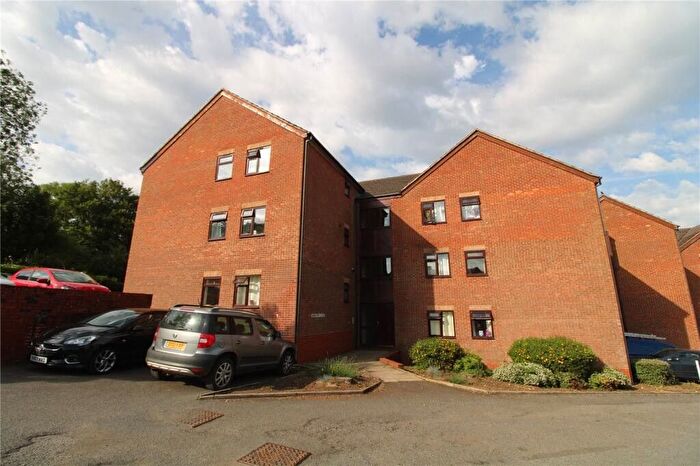 1 Bedroom Flat To Rent In Winston Close, Woodford Halse, NN11