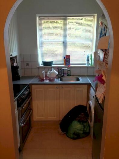 1 Bedroom Flat To Rent In Hickory Close, London N9