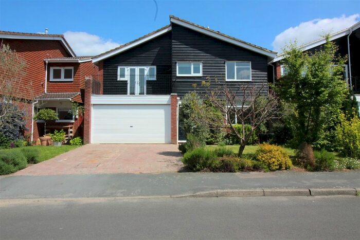 5 Bedroom Detached House To Rent In Chesterfield Drive, Sevenoaks, TN13