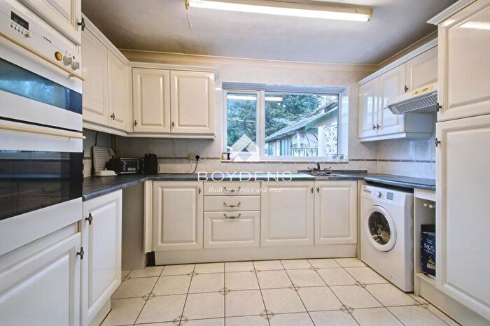 2 Bedroom Semi-Detached Bungalow For Sale In Braintree, CM7