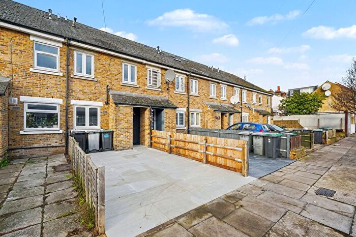 4 Bedroom Property For Sale In Spondon Road, South Tottenham, N15