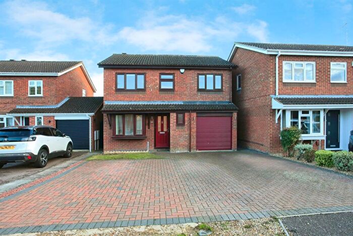 4 Bedroom Detached House For Sale In Barbers Hill, Peterborough, PE4