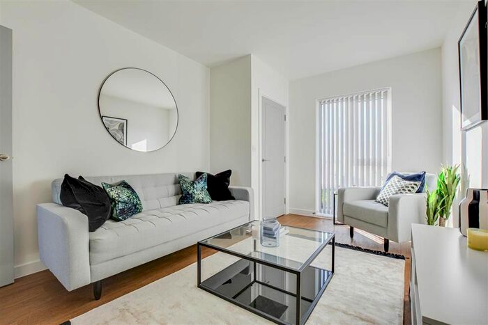 4 Bedroom Flat To Rent In Blackbird, Mews, Sheffield, S2