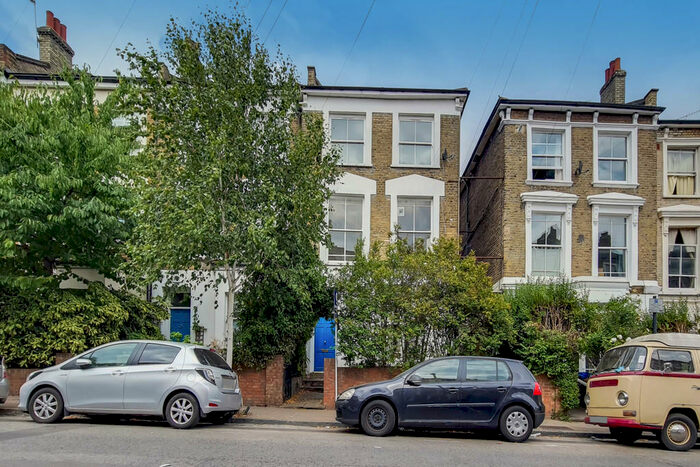 2 Bedroom Apartment To Rent In Hargrave Road, London, N19