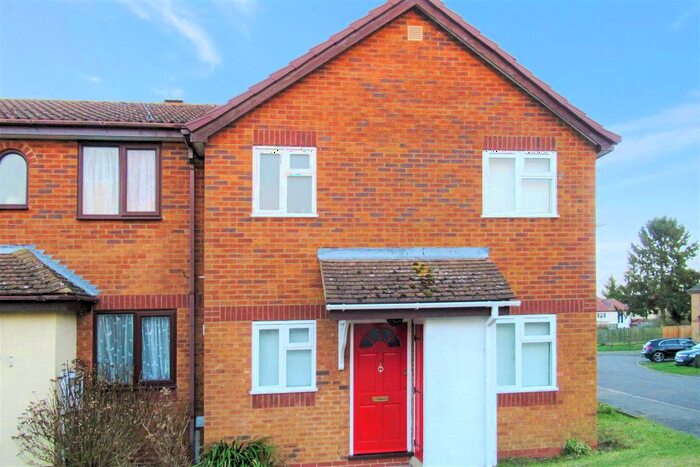 1 Bedroom Terraced House To Rent In Clover Drive, Rushden, NN10