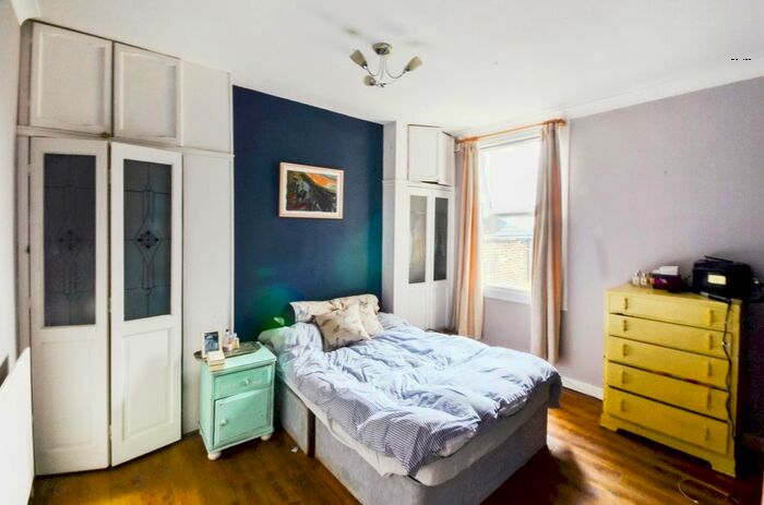 2 Bedroom Flat To Rent In Drakefell Road, London, SE14