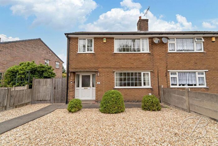 3 Bedroom Mews For Sale In Hillview Road, Kirkby-In-Ashfield, Nottingham, NG17