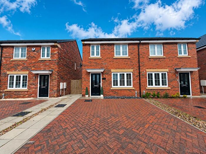 3 Bedroom Semi Detached House For Sale In Spindle Way, Hartside View, Hartlepool, TS27