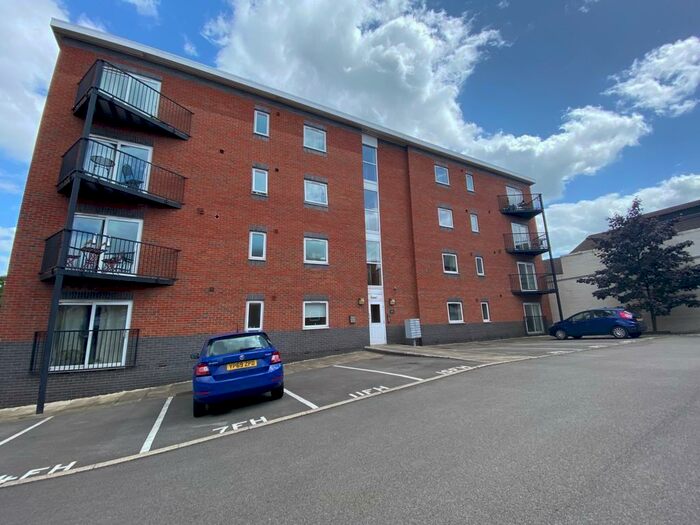 1 Bedroom Apartment To Rent In Fulmar House, Edmund Court, Sheffield, Nr City Centre, S2