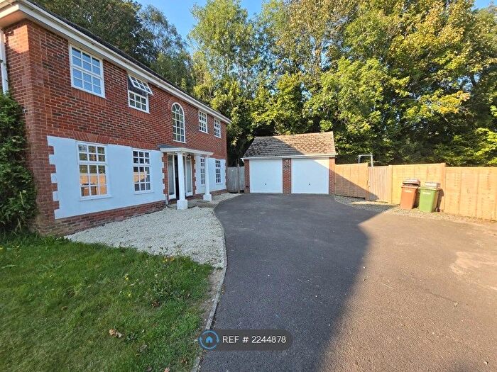 4 Bedroom Detached House To Rent In Joyce Close, Cranbrook, TN17