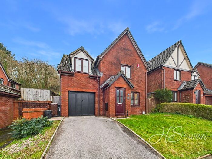 3 Bedroom Detached House For Sale In Heron Way, Torquay, TQ2