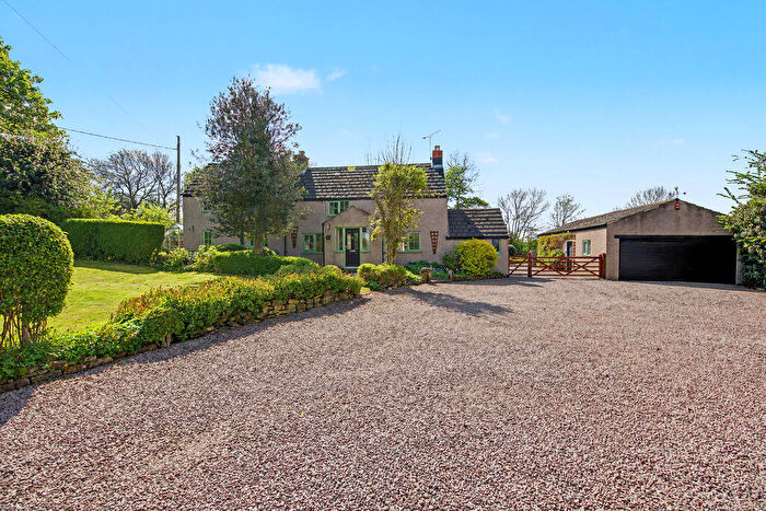 5 Bedroom Detached House For Sale In Chesterfield Road, Long Duckmanton, Chesterfield, S44