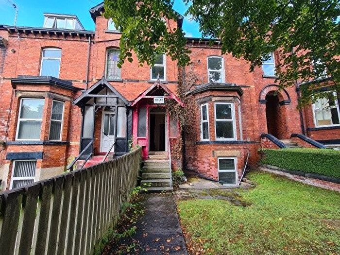 2 Bedroom Flat To Rent In Kensington Terrace, Leeds, LS6