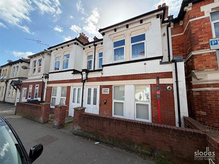 1 Bedroom Flat For Sale In Palmerston Road, Boscombe, Bournemouth, BH1