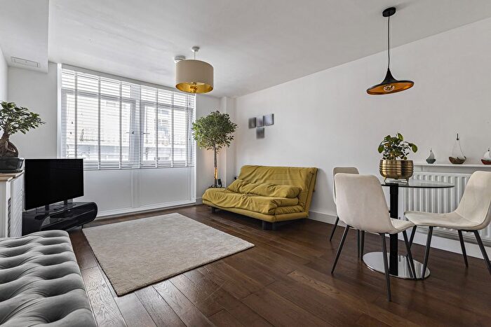 1 Bedroom Flat For Sale In Weighton Road, London, SE20