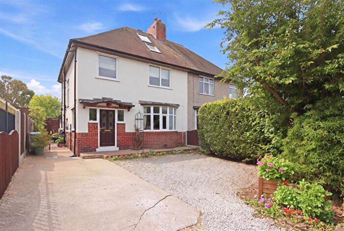 3 Bedroom Semi-Detached House For Sale In Manor Avenue, Brimington, Chesterfield, S43