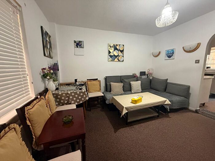 1 Bedroom Maisonette To Rent In Badgers Close, Harrow, HA1