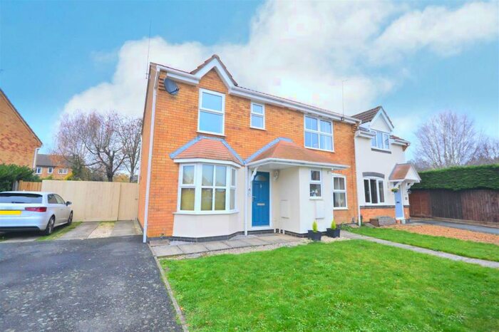 2 Bedroom House To Rent In Brambleside, Kettering, NN16