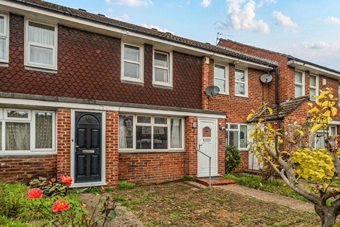 2 Bedroom Terraced House For Sale In Saracen Close, Croydon, CR0