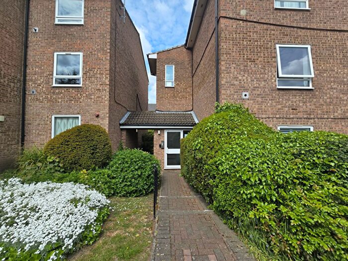 1 Bedroom Flat To Rent In Carlton Road, Beavers Lodge, DA14