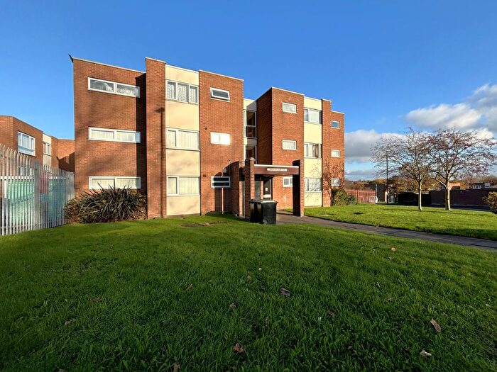 2 Bedroom Flat To Rent In North Park Road, Birmingham, West Midlands, B23