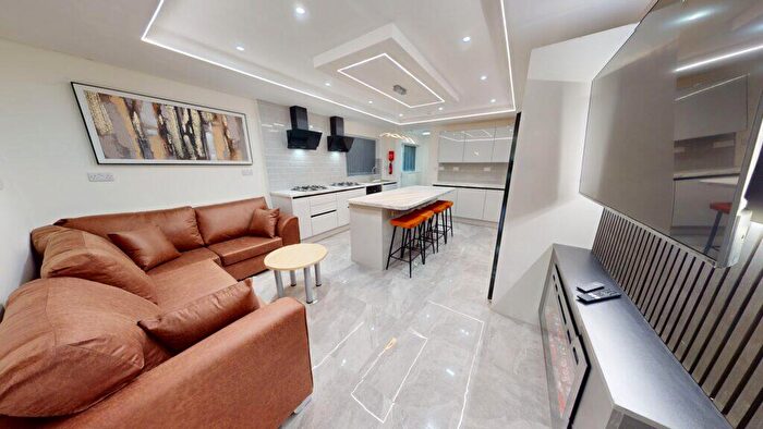 6 Bedroom House To Rent In Teignmouth Road, Selly Oak, B29