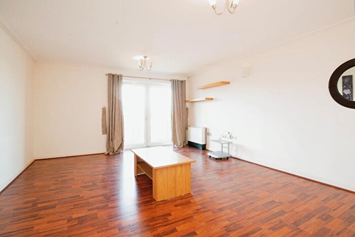 1 Bedroom Flat To Rent In Lynton Court, Chandlery Way, Caerdydd, CF10