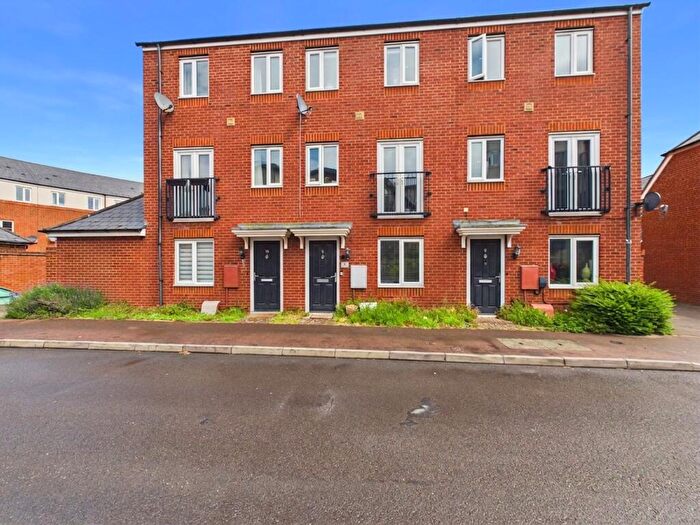 4 Bedroom House To Rent In Longhorn Avenue, Gloucester, GL1