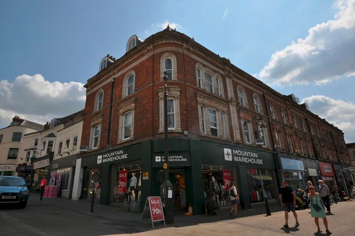 2 Bedroom Flat To Rent In Kensington House, High Street, Stroud, GL5