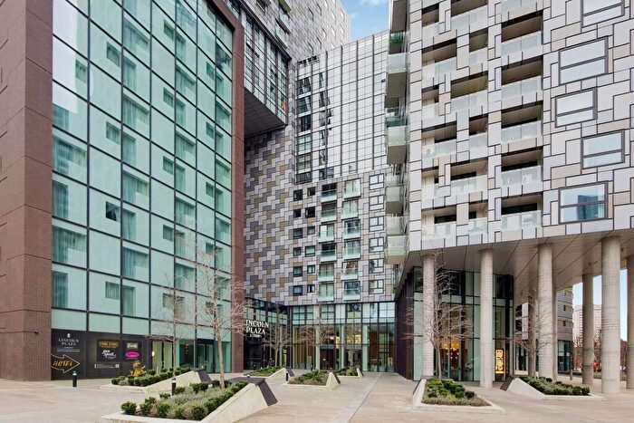 1 Bedroom Flat To Rent In Lincoln Plaza, , Canary Wharf, London, E14