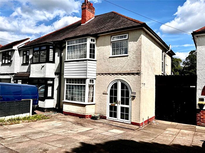 3 Bedroom Semi Detached House For Sale In Court Lane, Birmingham, West Midlands, B23