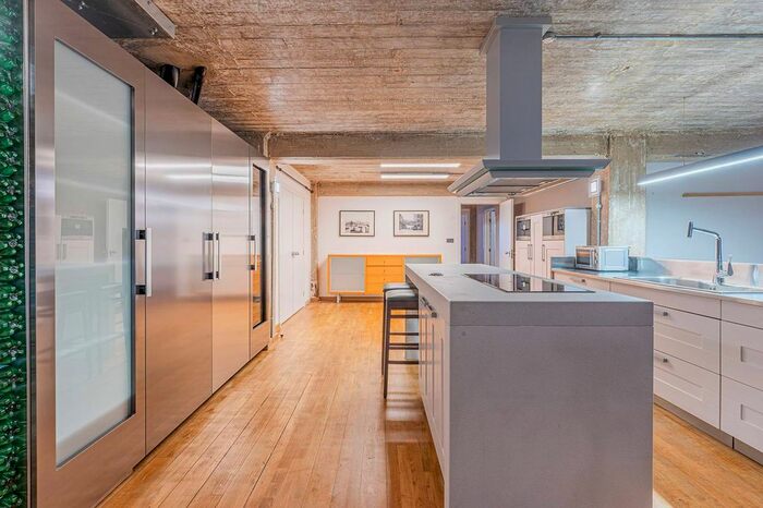 3 Bedroom Flat To Rent In New Crane Place, Wapping, London, E1W