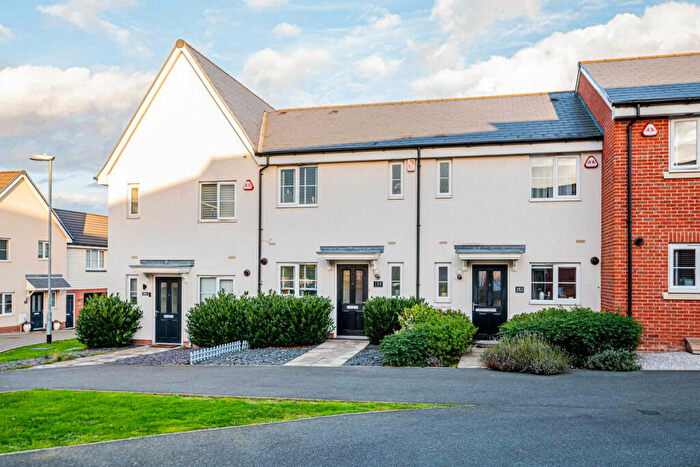 2 Bedroom Terraced House For Sale In School Avenue, Basildon, SS15